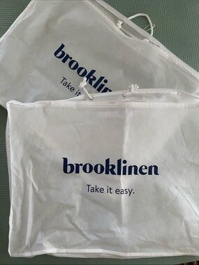 Brooklinen zipper pillow storage bags set of 2 standard size with handles